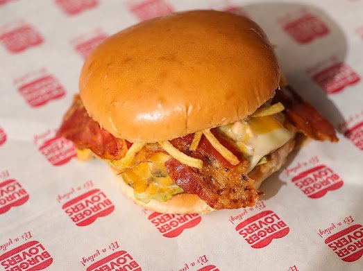 Burger Lovers full spread